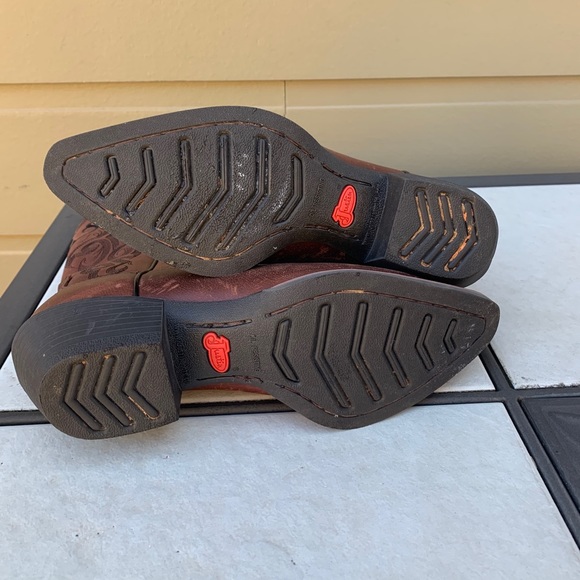 Justin Women Dark Brown Boots - Picture 11 of 12